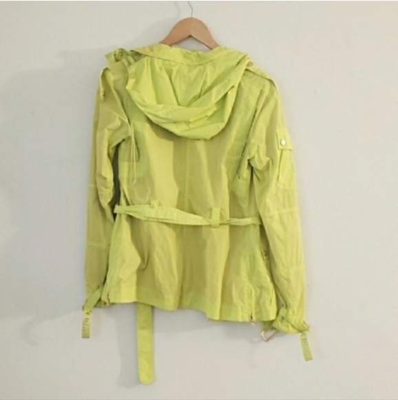 Trina Turk Anorak Hamptons Neon Yellow Jacket Size small - Picture 2 of 9